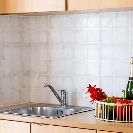 Club - 5 Апартаменты *